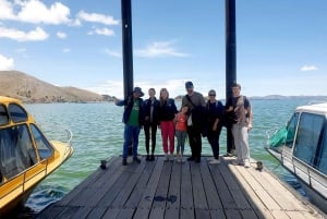 Från Puno: 3-timmars tur till de flytande öarna Uros