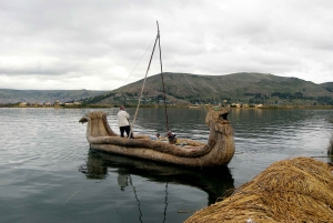 Punosta: 3-tuntinen Urosin kelluvien saarten retki