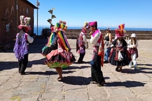 Da Puno: Tour di un giorno intero di Uros Taquile Sillustani