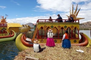 Da Puno: Tour di un giorno intero di Uros Taquile Sillustani