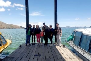 Da Puno: Tour di un giorno intero di Uros Taquile Sillustani