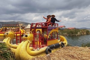 Da Puno: Tour di un giorno intero di Uros Taquile Sillustani