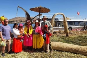 Da Puno: Tour di un giorno intero di Uros Taquile Sillustani