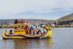 Da Puno: Tour di un giorno intero di Uros Taquile Sillustani