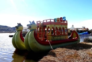 Da Puno: Tour di un giorno intero di Uros Taquile Sillustani