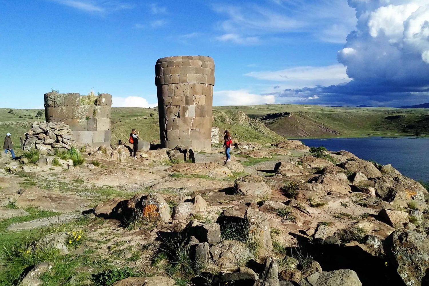 Fra Puno: Sillustani-gravene og turistudsigtspunktet Puma