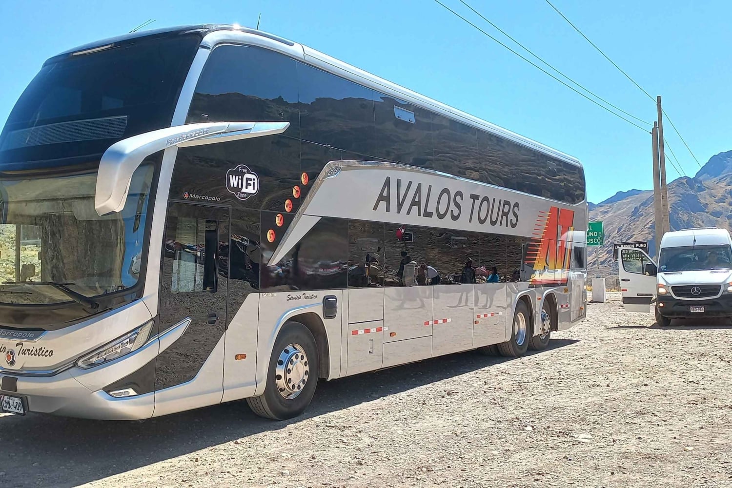 From Puno: Tourist Bus from Puno to Cusco at Night