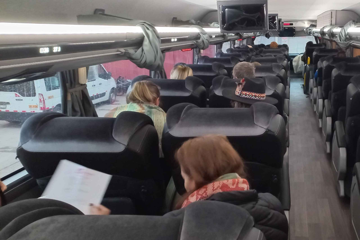 From Puno: Tourist Bus from Puno to Cusco at Night