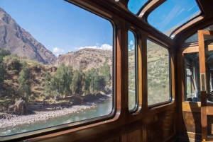 Fra Puno: Rejs til Cusco med Titicaca-toget med alt inkluderet