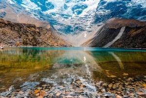 Från Urubamba: Guidad vandring till Humantaysjön med lunch