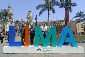 Hele dagen Lima: Lokalt marked + byrundtur + Barranco & Miraflores