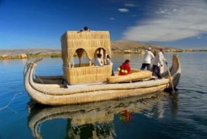 Tagestour zu den schwimmenden Inseln Uros und der Insel Amantani