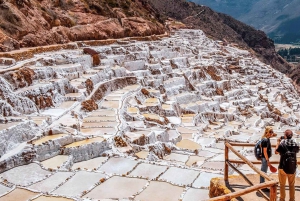 Heldagstur til Den Hellige Dal og Maras+Buffet i Cusco