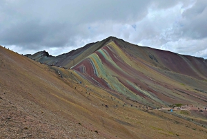 Heldagstur till Vinicunca-berget med måltider