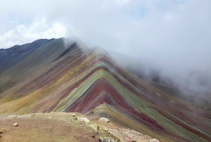 Heldagstur till Vinicunca-berget med måltider