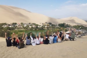 Lima: Viagem de 1 dia a Paracas e ao Oásis de Huacachina com vinho e dunas