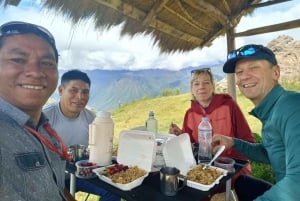 Volledige tour door de Heilige Vallei naar Cusco vanuit Ollantaytambo