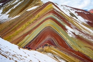Heldagsutflykt till Rainbow Mountain och Red Valley Cusco