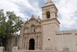 Tour a piedi dell'ora dorata ad Arequipa con degustazione di caffè
