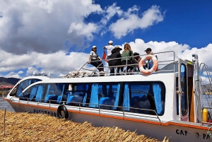 Puno: Half-day excursion to the floating island of Uros + Virtual Reality