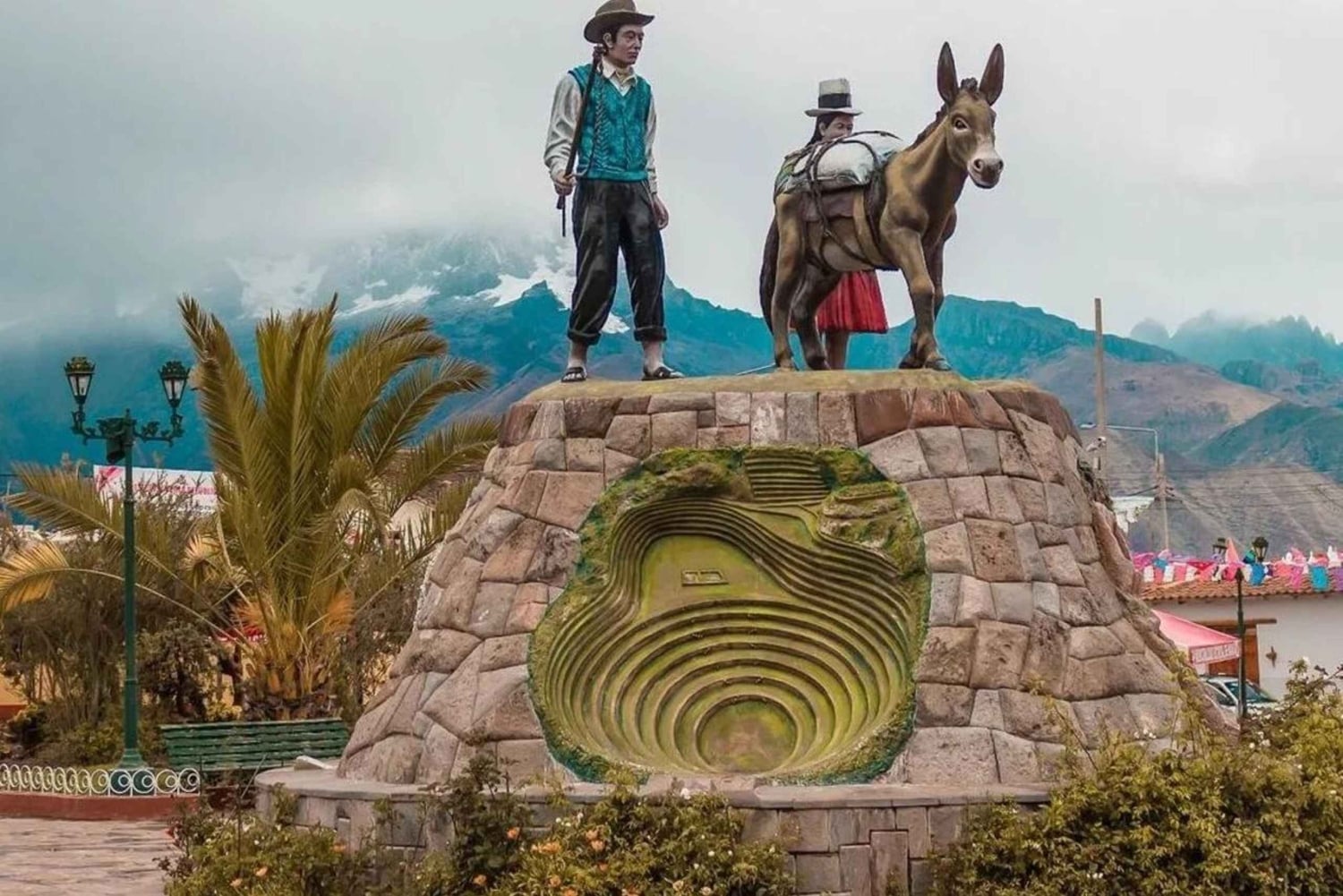 Tour de medio día a Maras y Moray con guía local y vistas panorámicas