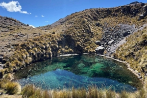 Randonnée à Ausangate : lacs glaciaires et vues sur les Andes - Visite privative