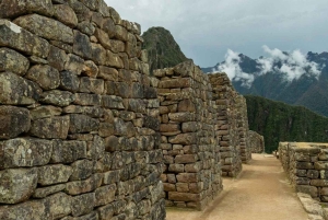 RANDONNÉE DE LLACTAPATA À MACHU PICCHU 3J - 2N