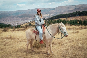 Cabalgata y Caminata Inka en Cusco con Ceremonia a la Madre Tierra