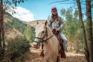 Cabalgata y Caminata Inka en Cusco con Ceremonia a la Madre Tierra