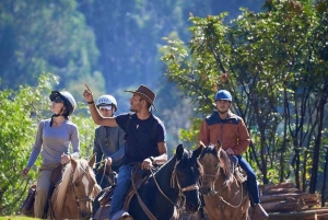月の神殿とチャカンの丘への乗馬