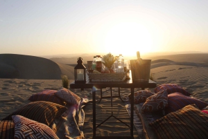 Huacachina: Dinner, BBQ, and Picnic with Dune Buggy and Sandboarding