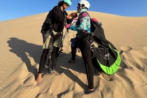 Huacachina: Paragliding over the Peruvian desert