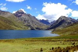 Huaraz: Tagestour nach Chavín de Huántar und zum Querococha-See