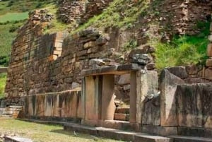 Huaraz: Tagestour nach Chavín de Huántar und zum Querococha-See