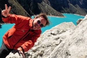 Huaraz: Full Day at Laguna Parón + View of Nevado Artesonraju