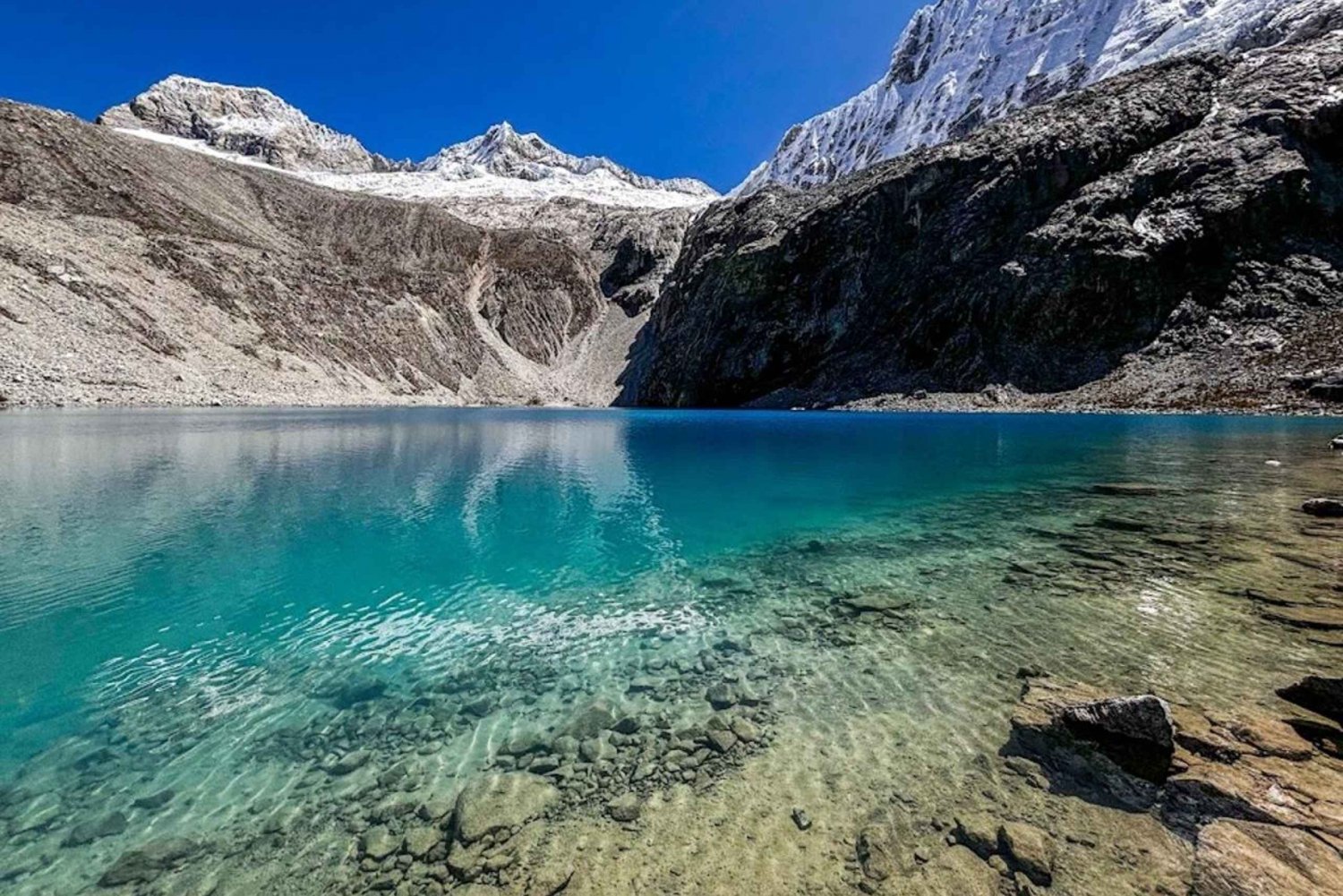 Huaraz: Ganztägiger Ausflug zur Laguna 69 + Blick auf die Laguna Llanganuco
