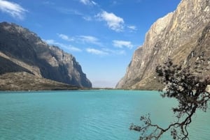 Huaraz: Ganztägiger Ausflug zur Laguna 69 + Blick auf die Laguna Llanganuco