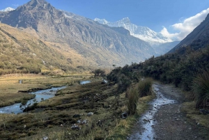 Huaraz: Ganztägiger Ausflug zur Laguna 69 + Blick auf die Laguna Llanganuco