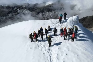 Huaraz: Caminhada na Geleira Punta Olímpica com guia
