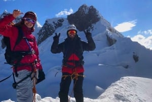 Huaraz: Caminhada na Geleira Punta Olímpica com guia