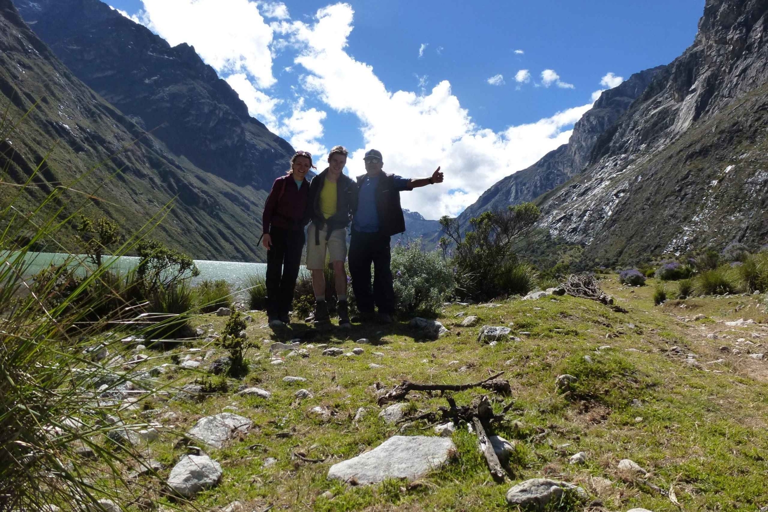 Huaraz: Trekking Santa Cruz-Llanganuco 4Days /3 Nights