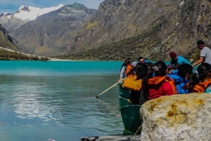 Huaraz: Trekking Santa Cruz-Llanganuco 4Days /3 Nights