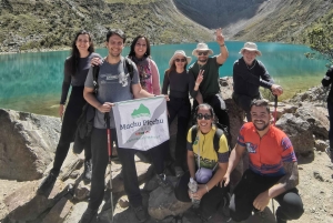 Excursie naar de Humantay-lagune, volledige dag, VIP - met gids in het Portugees