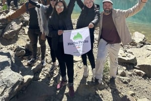 Excursie naar de Humantay-lagune, volledige dag, VIP - met gids in het Portugees