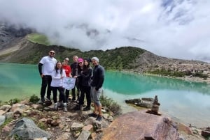 Excursie naar de Humantay-lagune, volledige dag, VIP - met gids in het Portugees