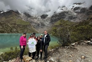 Excursie naar de Humantay-lagune, volledige dag, VIP - met gids in het Portugees