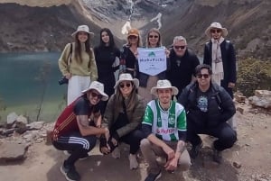 Excursie naar de Humantay-lagune, volledige dag, VIP - met gids in het Portugees