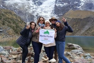 Excursie naar de Humantay-lagune, volledige dag, VIP - met gids in het Portugees