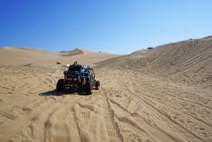 Ica: Aventura en Huacachina con paseo en Buggy y Sandboarding