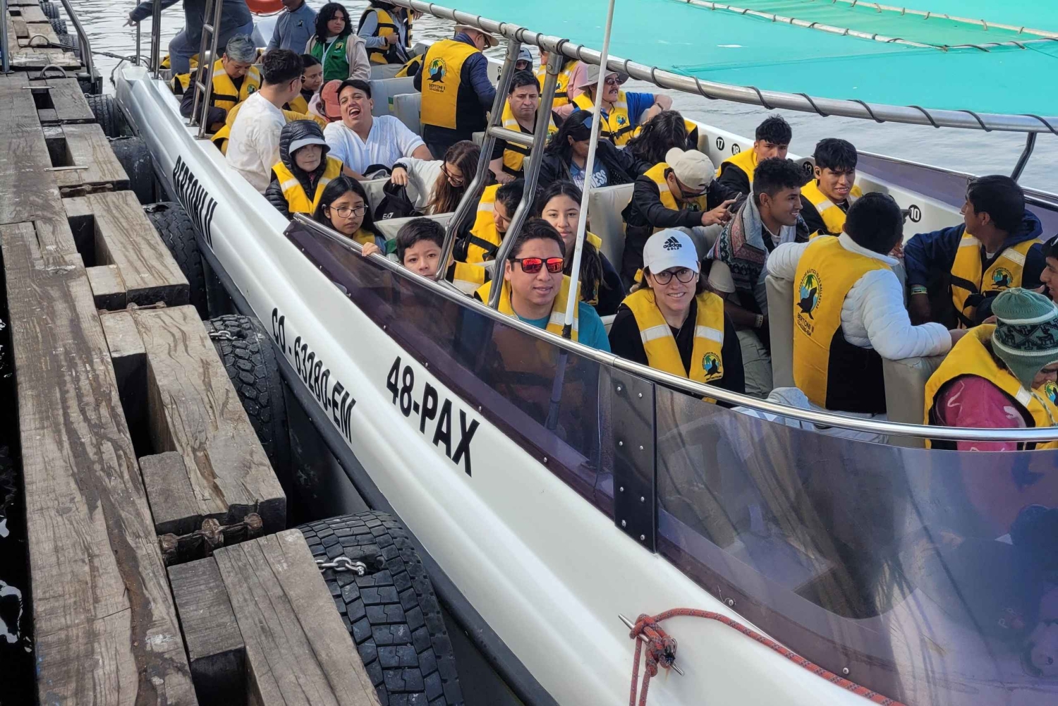 Ica: Full day to the Ballestas Islands and the Paracas National Reserve